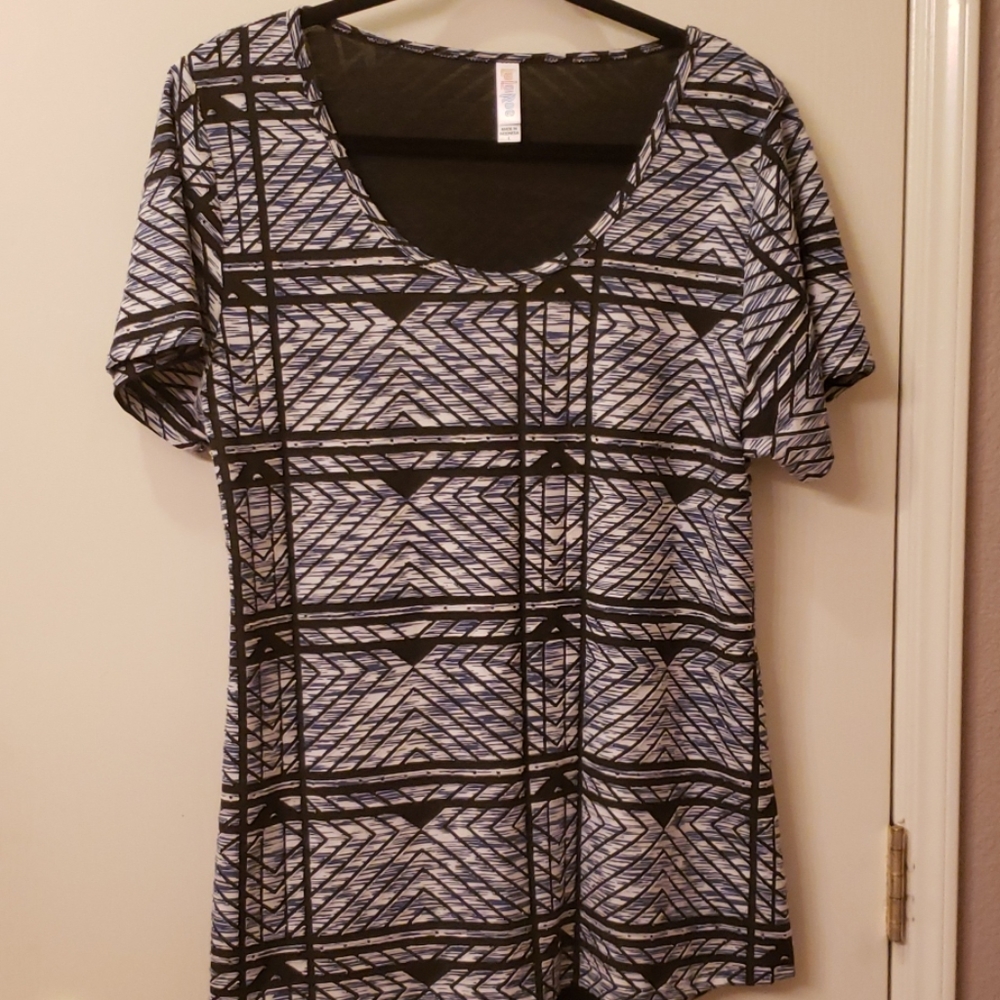 3/$15 Lularoe Classic Tee